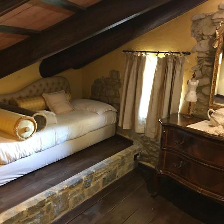 Dimora I Manichei Monforte dʼAlba Exterior foto