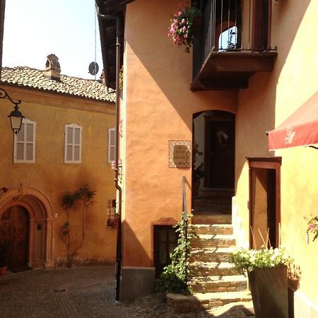 Dimora I Manichei Monforte dʼAlba Exterior foto