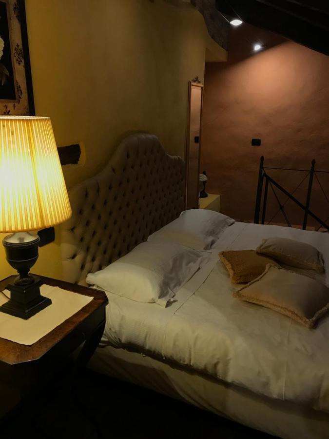 Dimora I Manichei Monforte dʼAlba Exterior foto