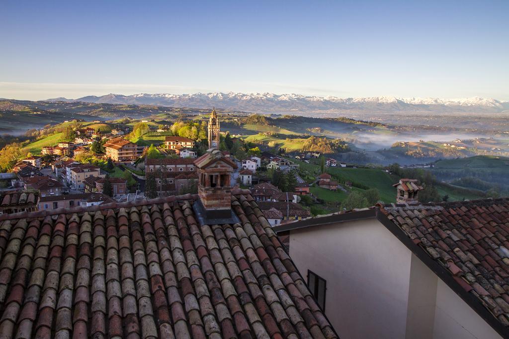 Dimora I Manichei Monforte dʼAlba Exterior foto