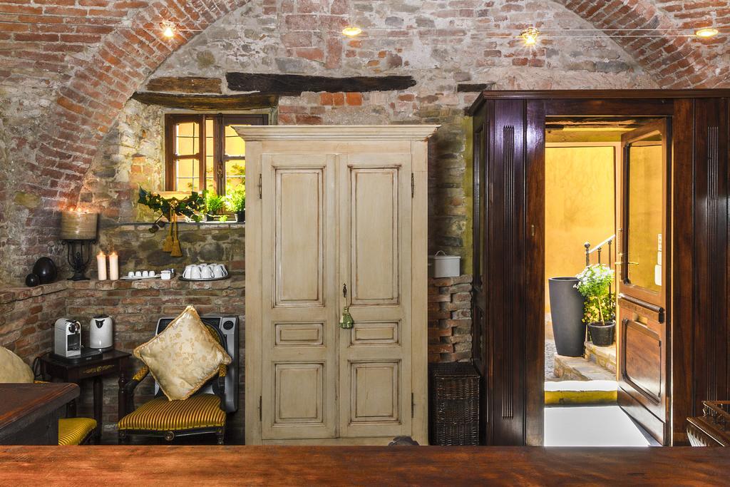 Dimora I Manichei Monforte dʼAlba Exterior foto
