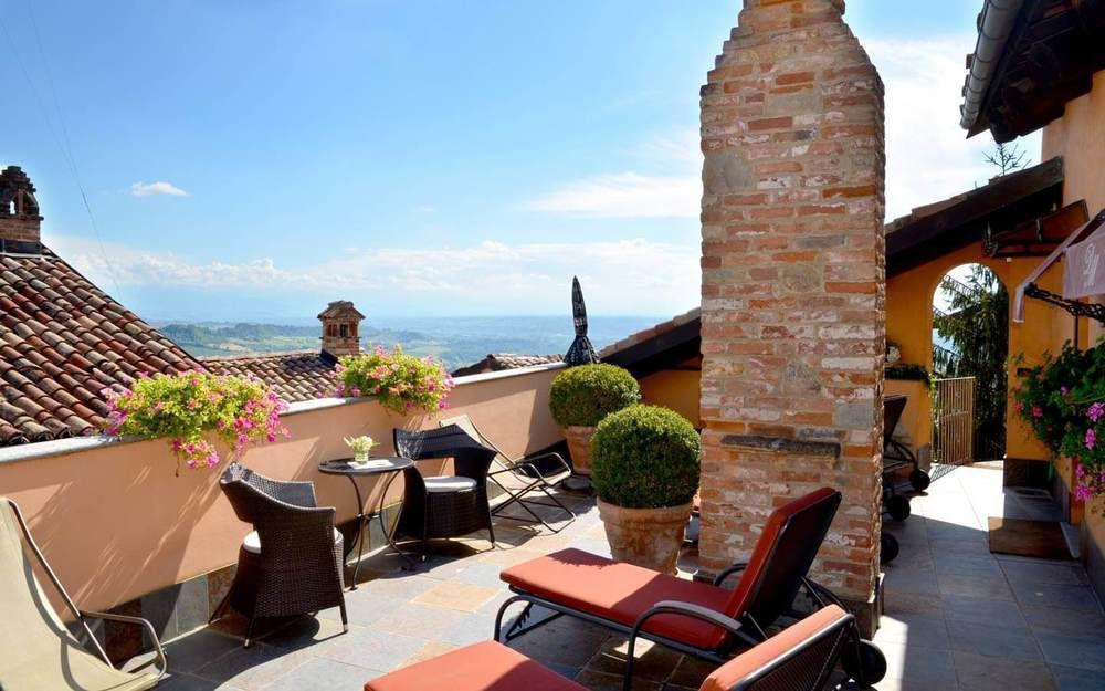 Dimora I Manichei Monforte dʼAlba Exterior foto